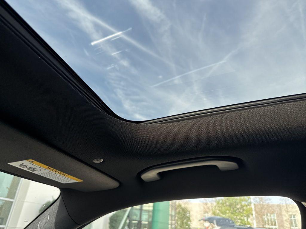 used 2024 Mercedes-Benz GLB 250 car, priced at $38,881