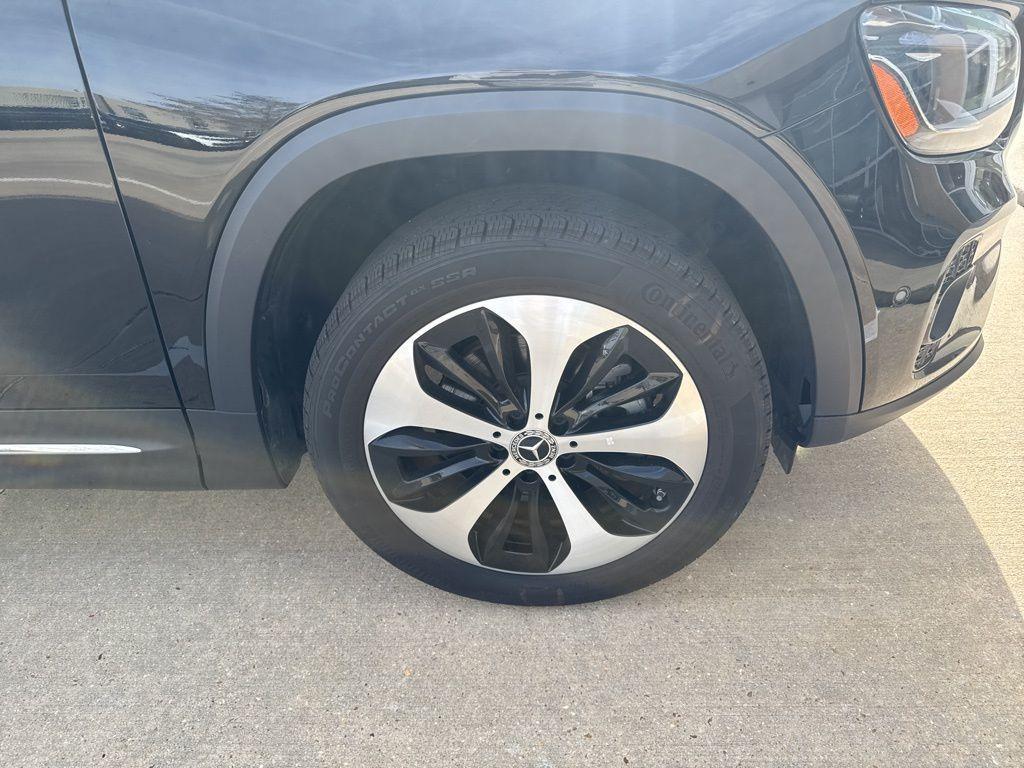 used 2024 Mercedes-Benz GLB 250 car, priced at $38,881