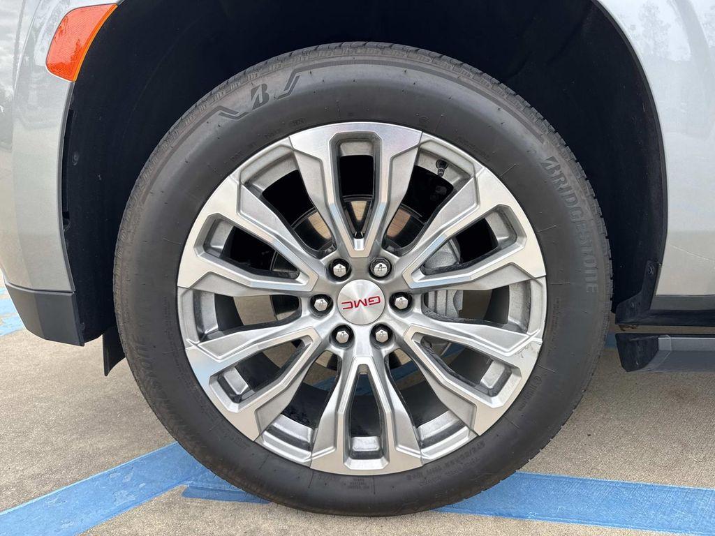 used 2024 GMC Yukon XL car, priced at $71,470