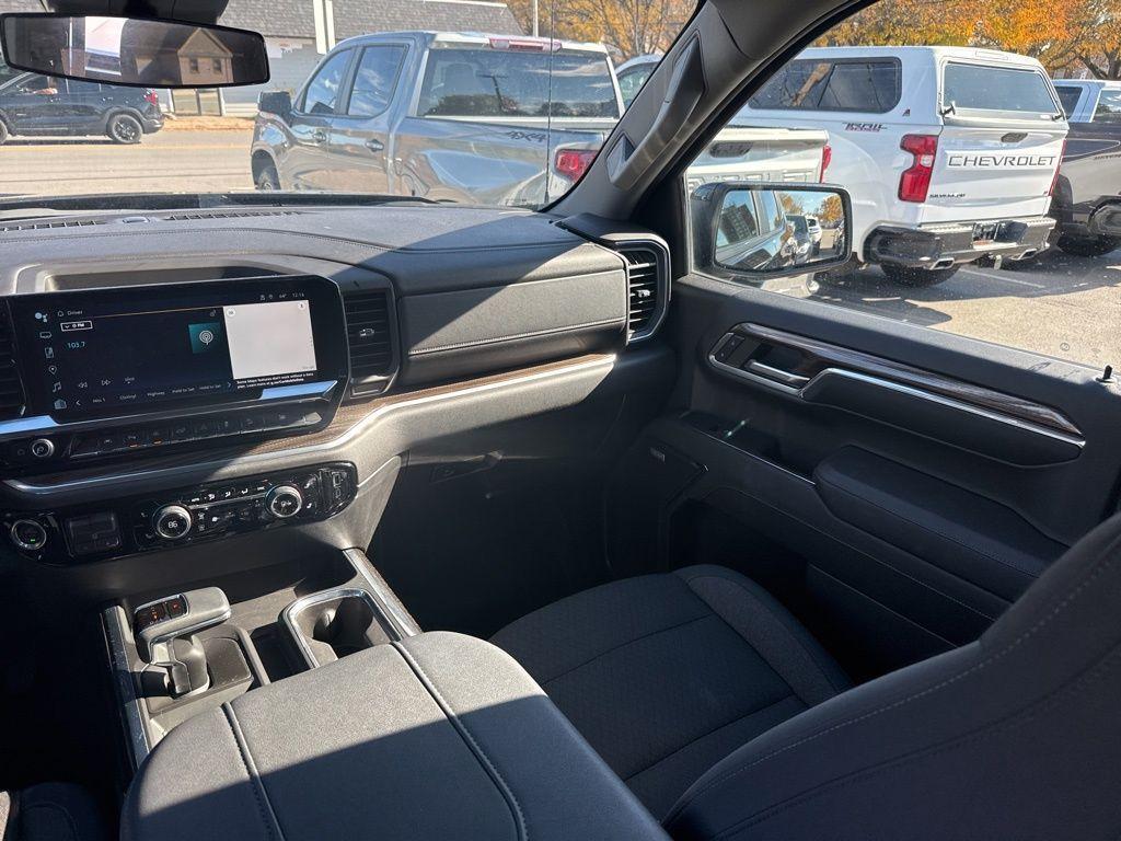 used 2024 Chevrolet Silverado 1500 car, priced at $41,995