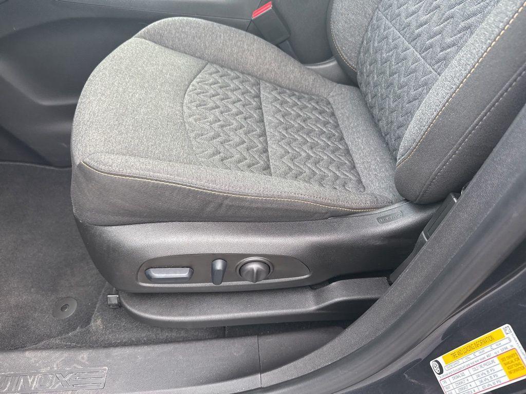 used 2023 Chevrolet Equinox car, priced at $21,995