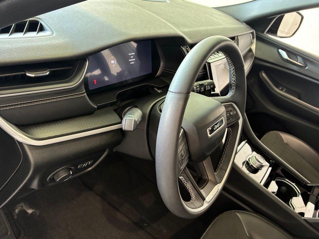 used 2023 Jeep Grand Cherokee car, priced at $32,297