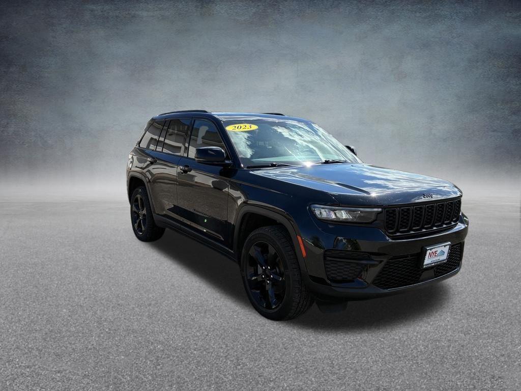 used 2023 Jeep Grand Cherokee car, priced at $32,297