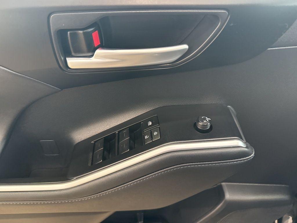 used 2023 Toyota Highlander car, priced at $42,495