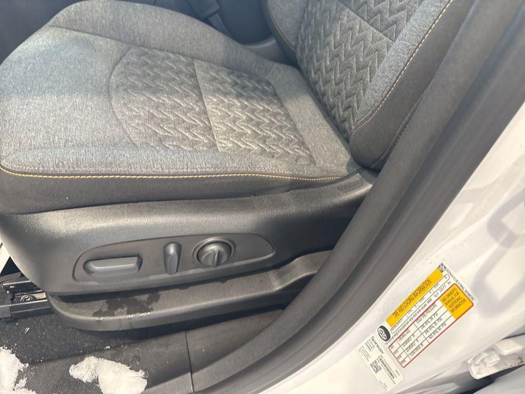 used 2022 Chevrolet Equinox car, priced at $21,999