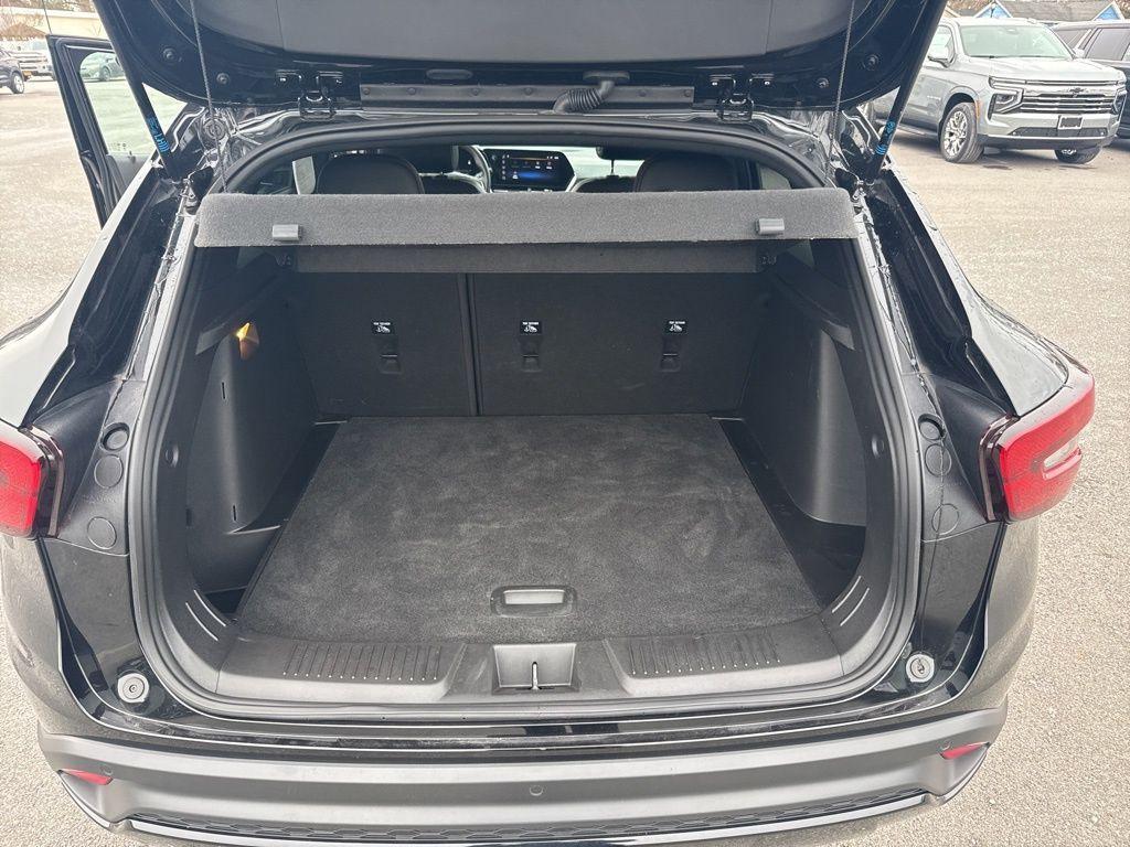 used 2024 Chevrolet Trax car, priced at $22,995