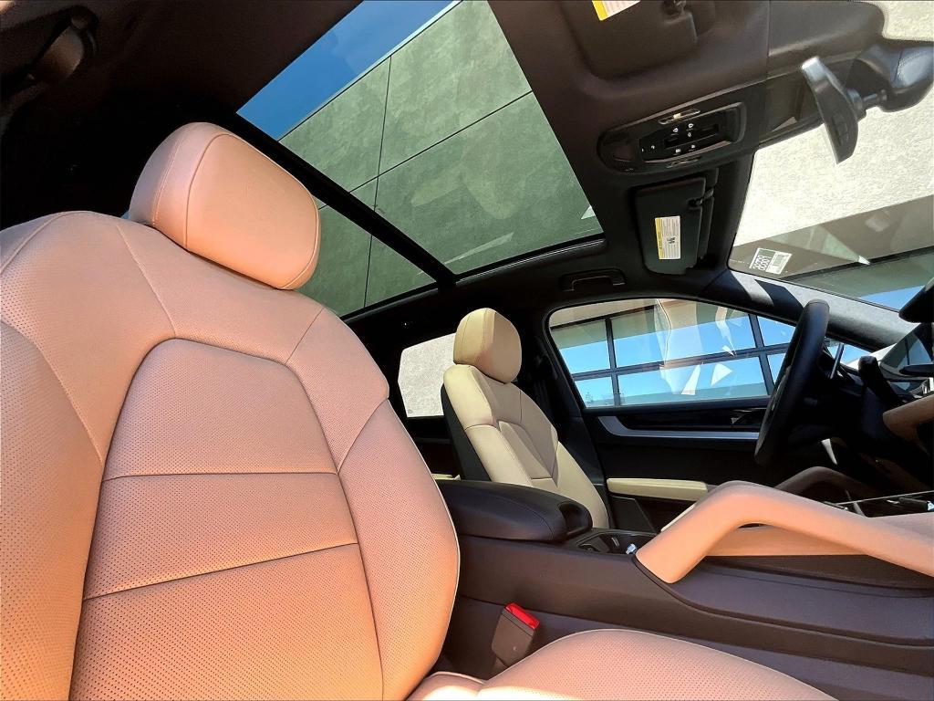 new 2025 Porsche Cayenne car, priced at $102,425