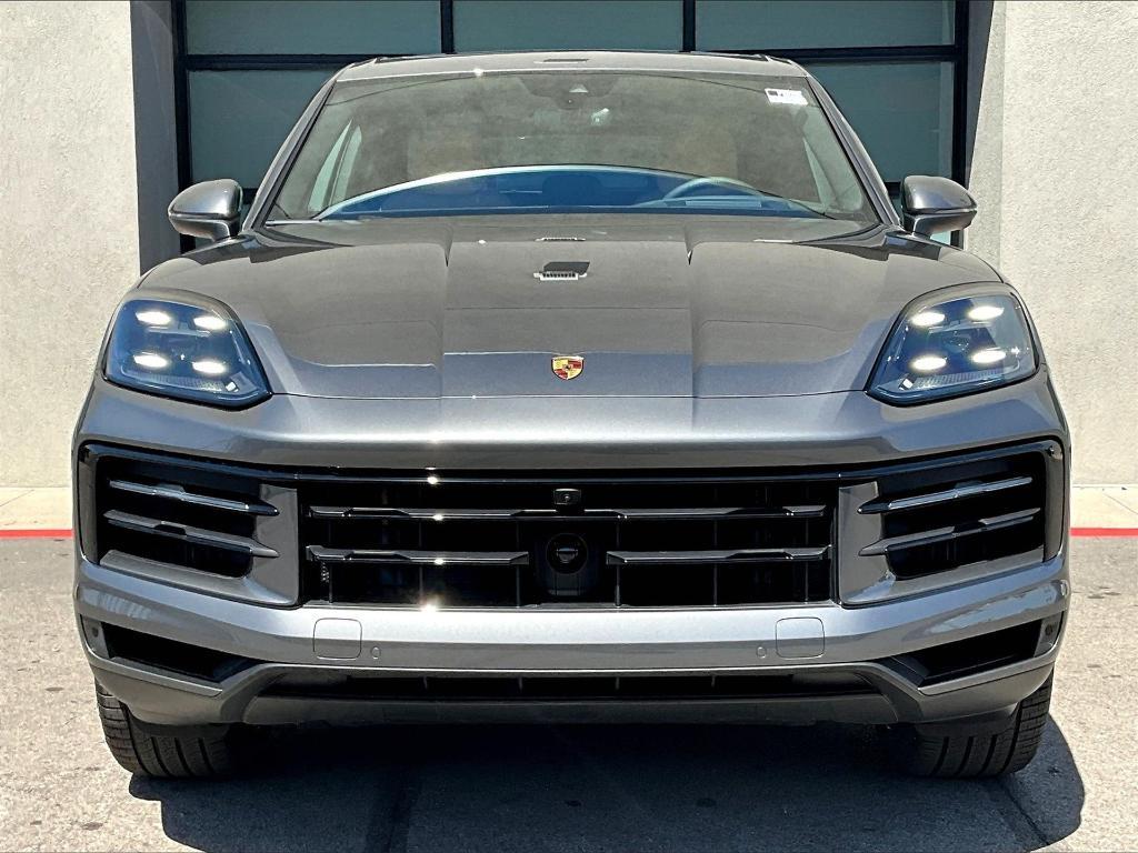 new 2025 Porsche Cayenne car, priced at $102,425