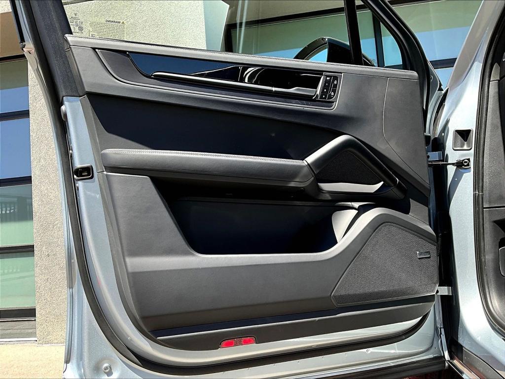 new 2025 Porsche Cayenne car, priced at $153,604