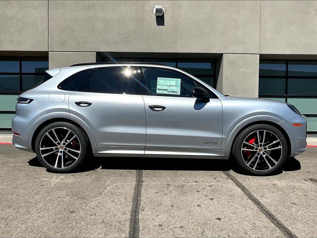 new 2025 Porsche Cayenne car, priced at $153,604