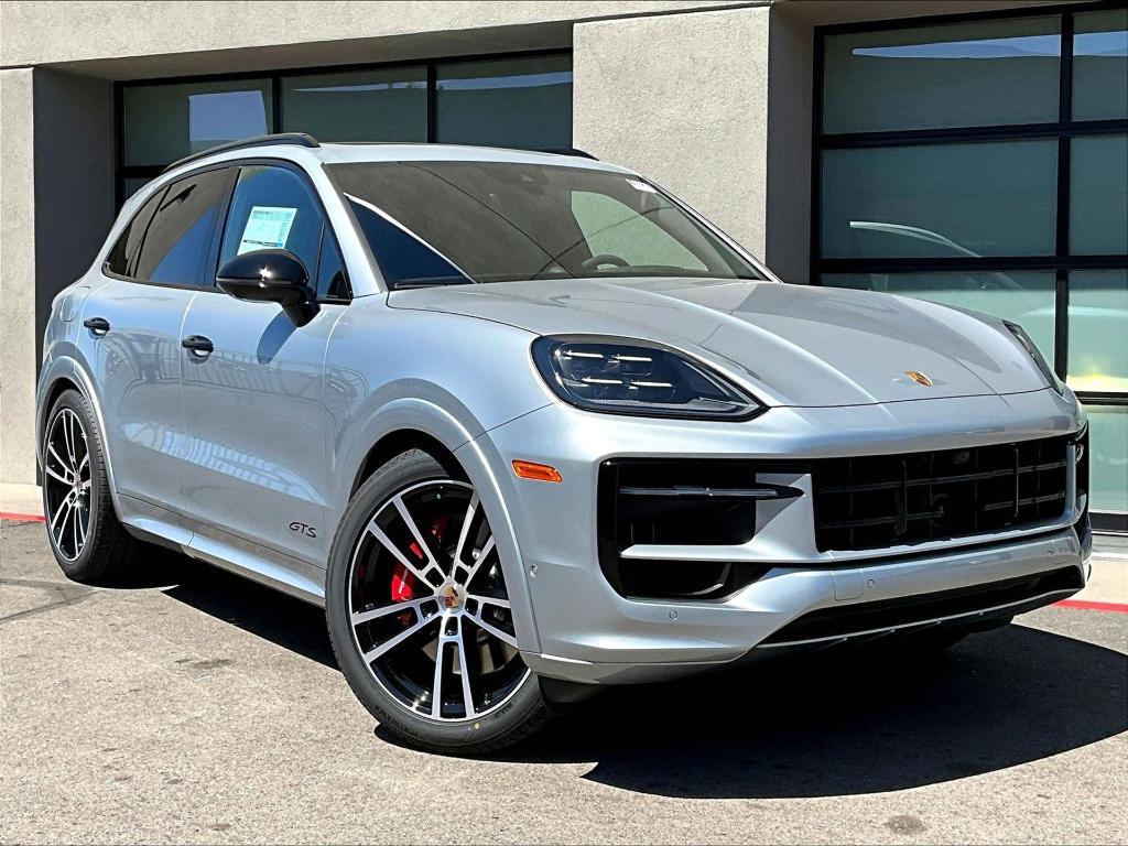 new 2025 Porsche Cayenne car, priced at $153,604