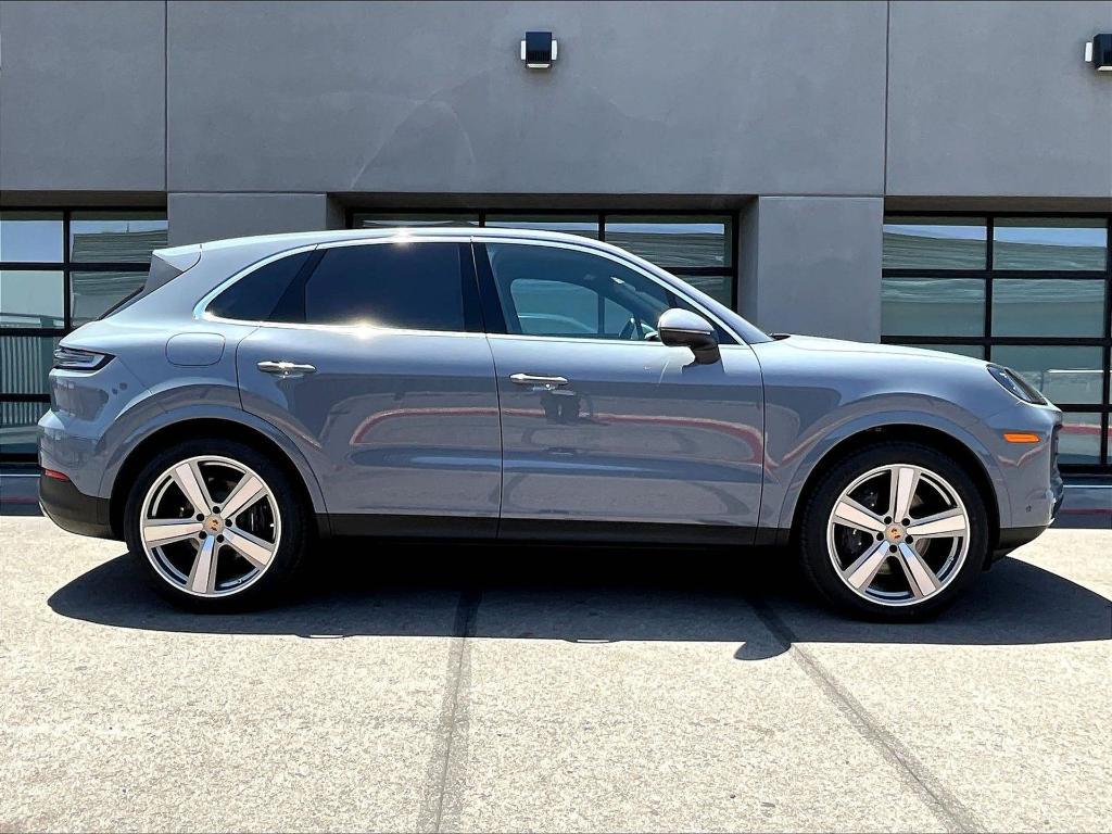 new 2025 Porsche Cayenne car, priced at $105,305