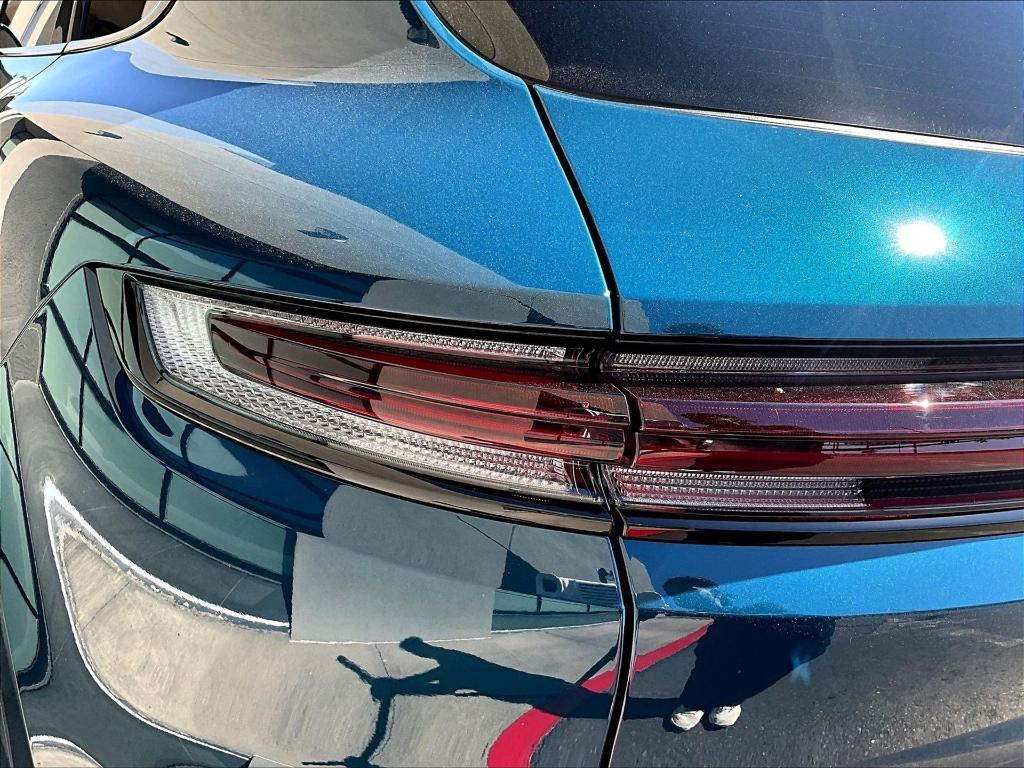 new 2025 Porsche Cayenne car, priced at $112,775