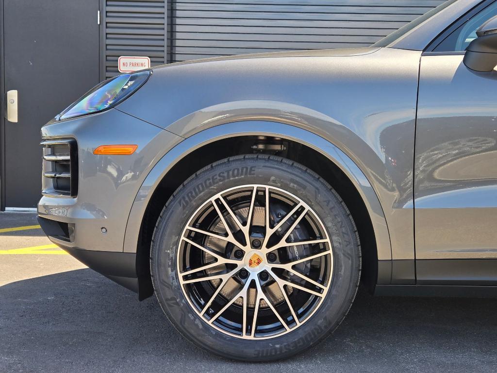 used 2025 Porsche Cayenne car, priced at $95,899