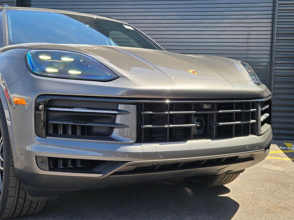 used 2025 Porsche Cayenne car, priced at $95,899