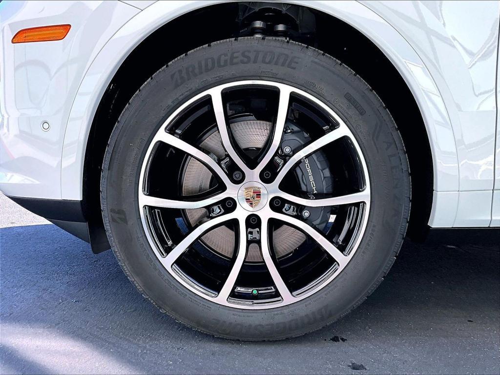 new 2026 Porsche Cayenne car, priced at $118,019