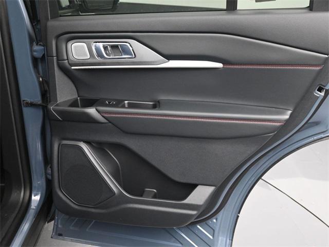 new 2025 Ford Explorer car, priced at $58,251
