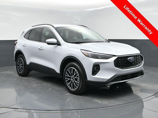 new 2025 Ford Escape PHEV car, priced at $30,214