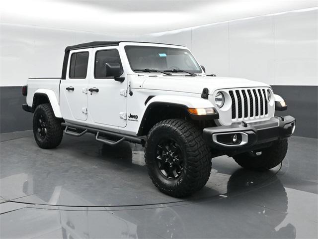 used 2021 Jeep Gladiator car, priced at $30,646