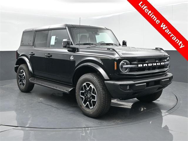 new 2025 Ford Bronco car, priced at $48,086