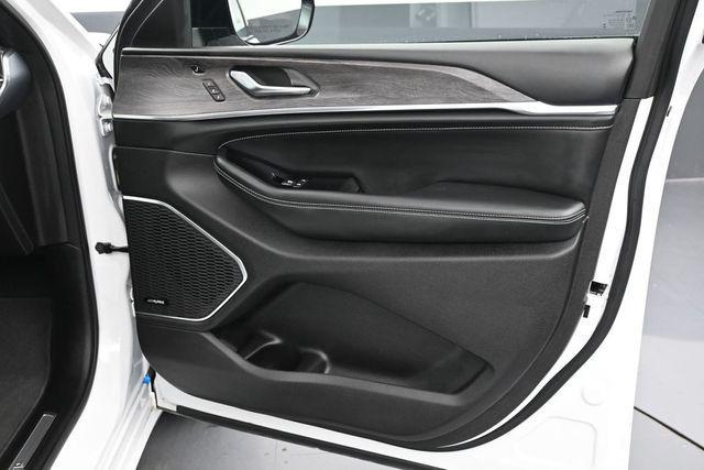 used 2023 Jeep Grand Cherokee car, priced at $41,158