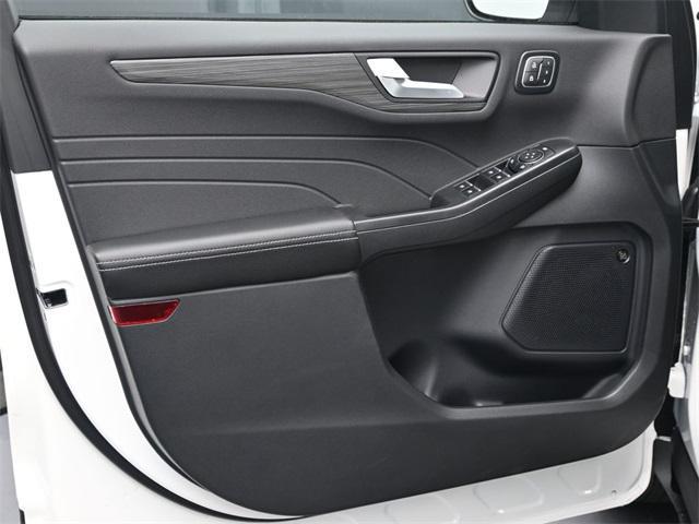 new 2026 Ford Escape PHEV car, priced at $32,364