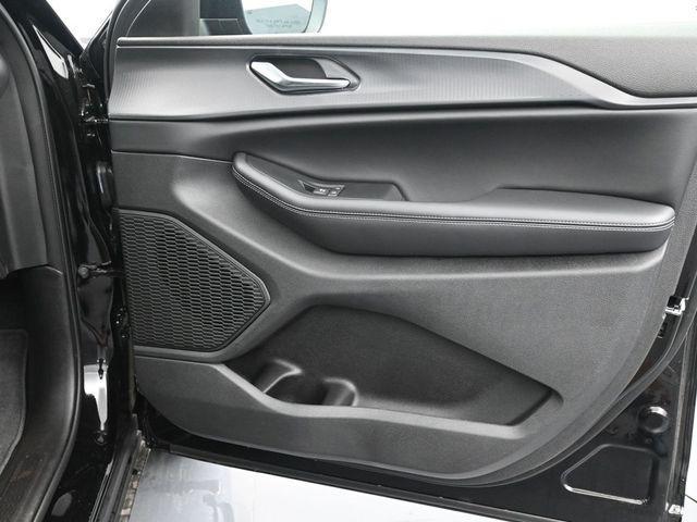 used 2024 Jeep Grand Cherokee car, priced at $32,906