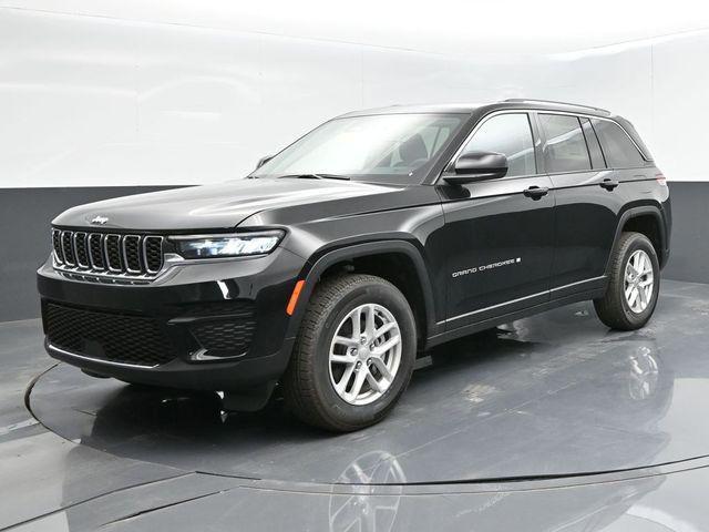 used 2024 Jeep Grand Cherokee car, priced at $32,906