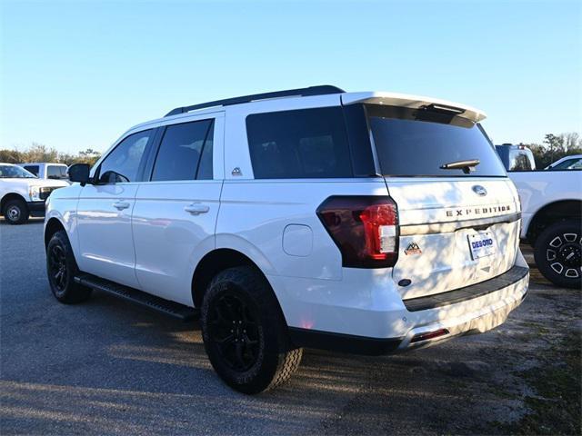 used 2024 Ford Expedition car, priced at $63,445