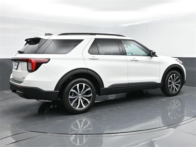 new 2025 Ford Explorer car, priced at $41,785