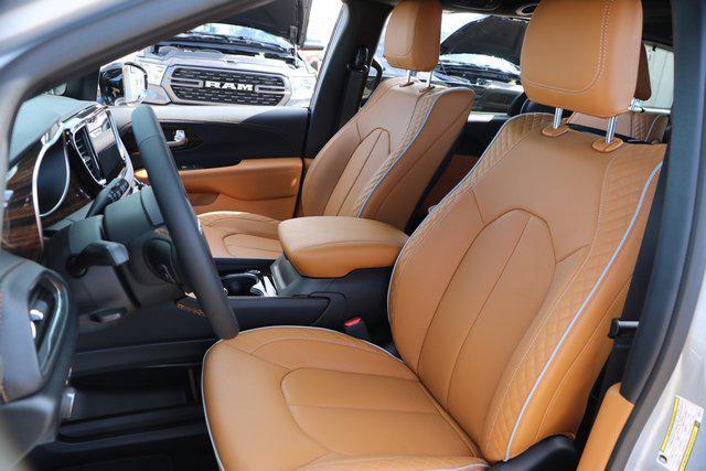 new 2023 Chrysler Pacifica car, priced at $50,034