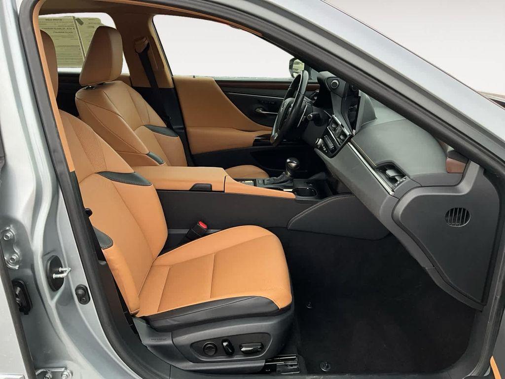 used 2023 Lexus ES 350 car, priced at $33,926