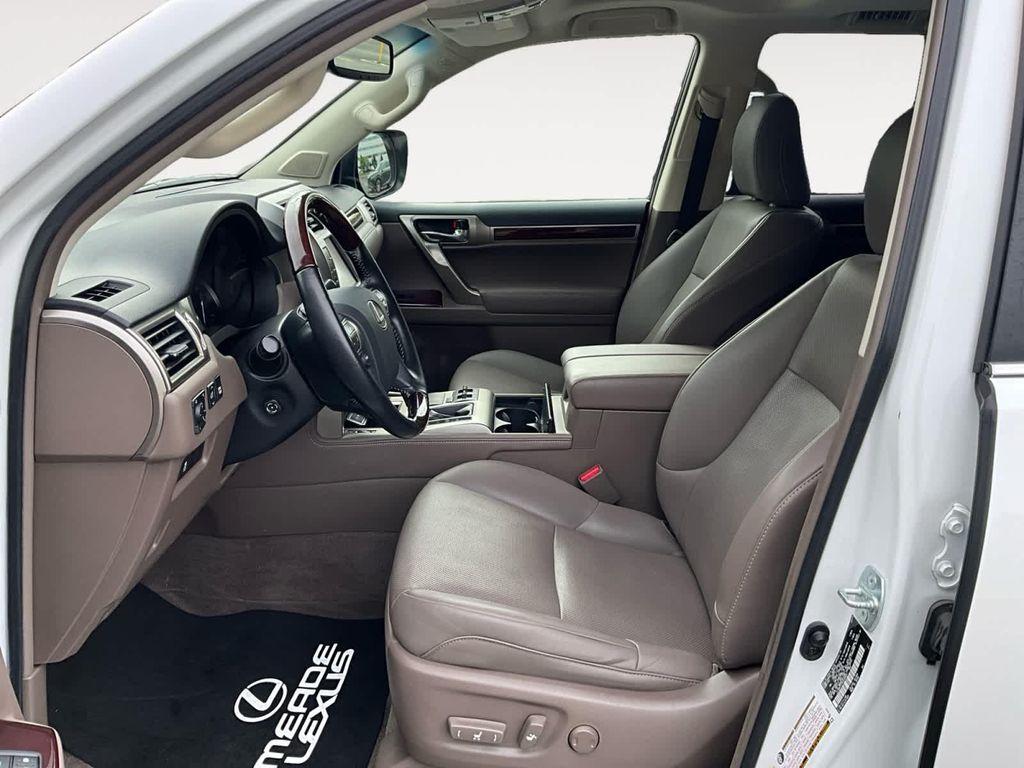 used 2019 Lexus GX 460 car, priced at $32,202