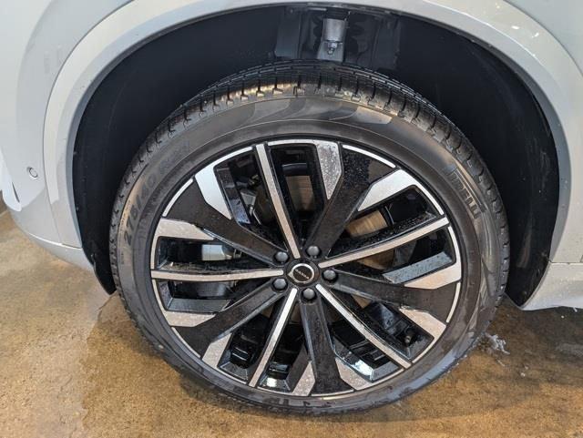 new 2026 Volvo XC90 Plug-In Hybrid car, priced at $81,875