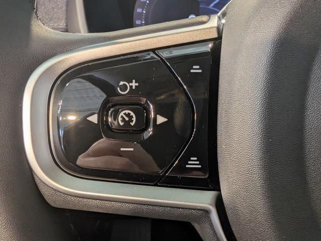 new 2026 Volvo XC90 car, priced at $71,945