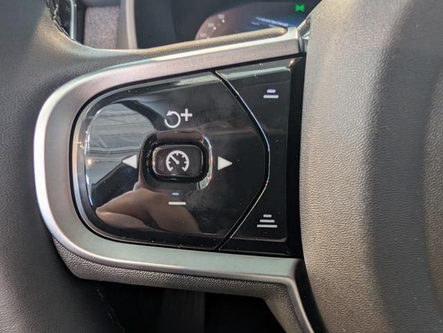 new 2026 Volvo XC90 car, priced at $75,270