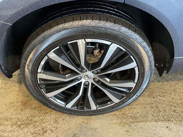 used 2023 Volvo XC60 car, priced at $39,476