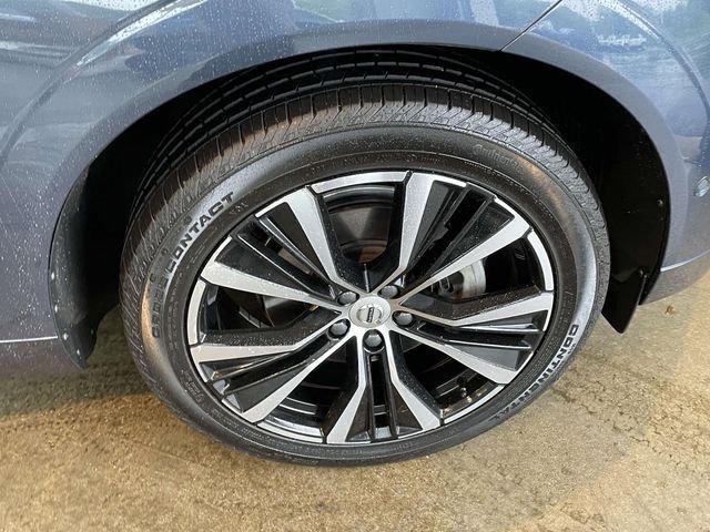 used 2023 Volvo XC60 car, priced at $39,476