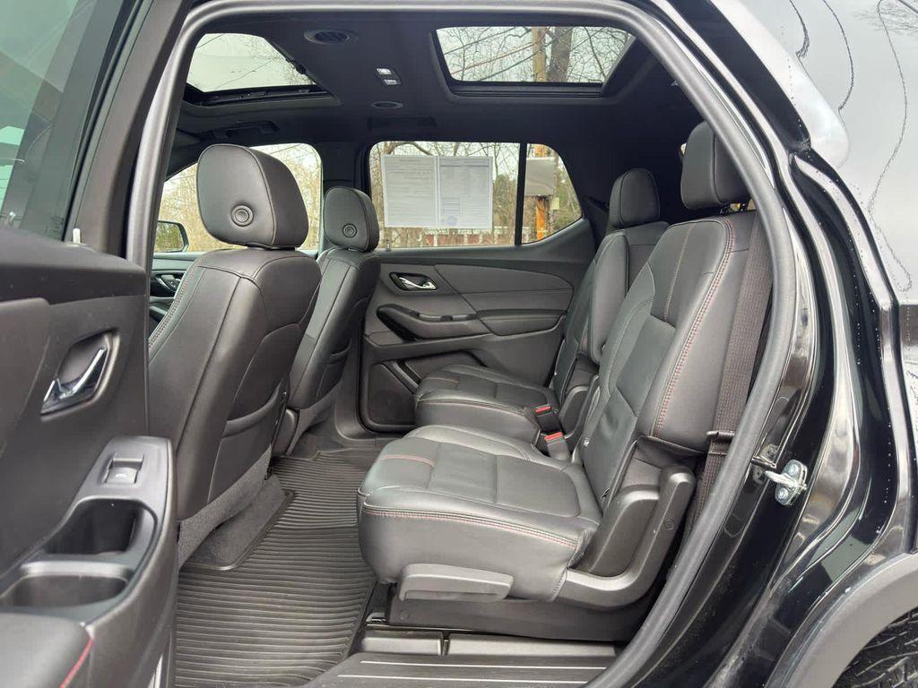 used 2023 Chevrolet Traverse car, priced at $34,577