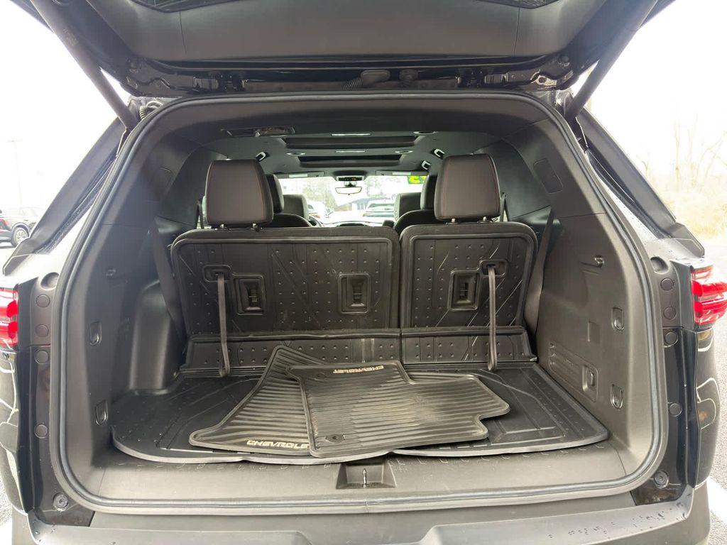 used 2023 Chevrolet Traverse car, priced at $34,577