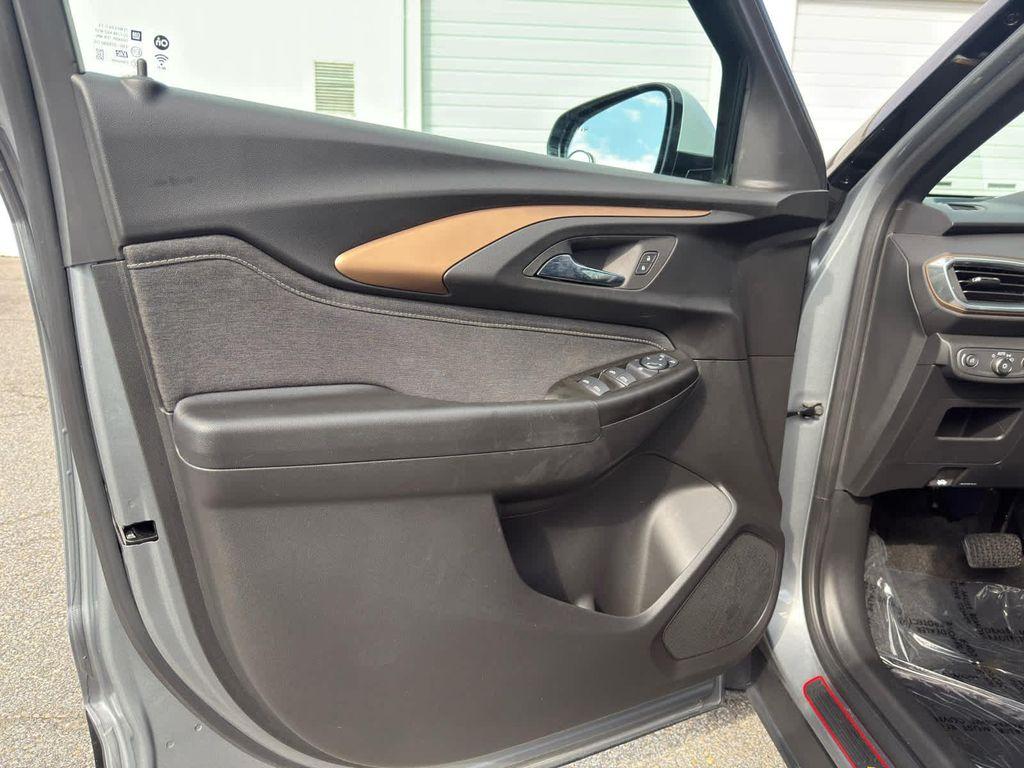 used 2023 Chevrolet TrailBlazer car, priced at $23,777