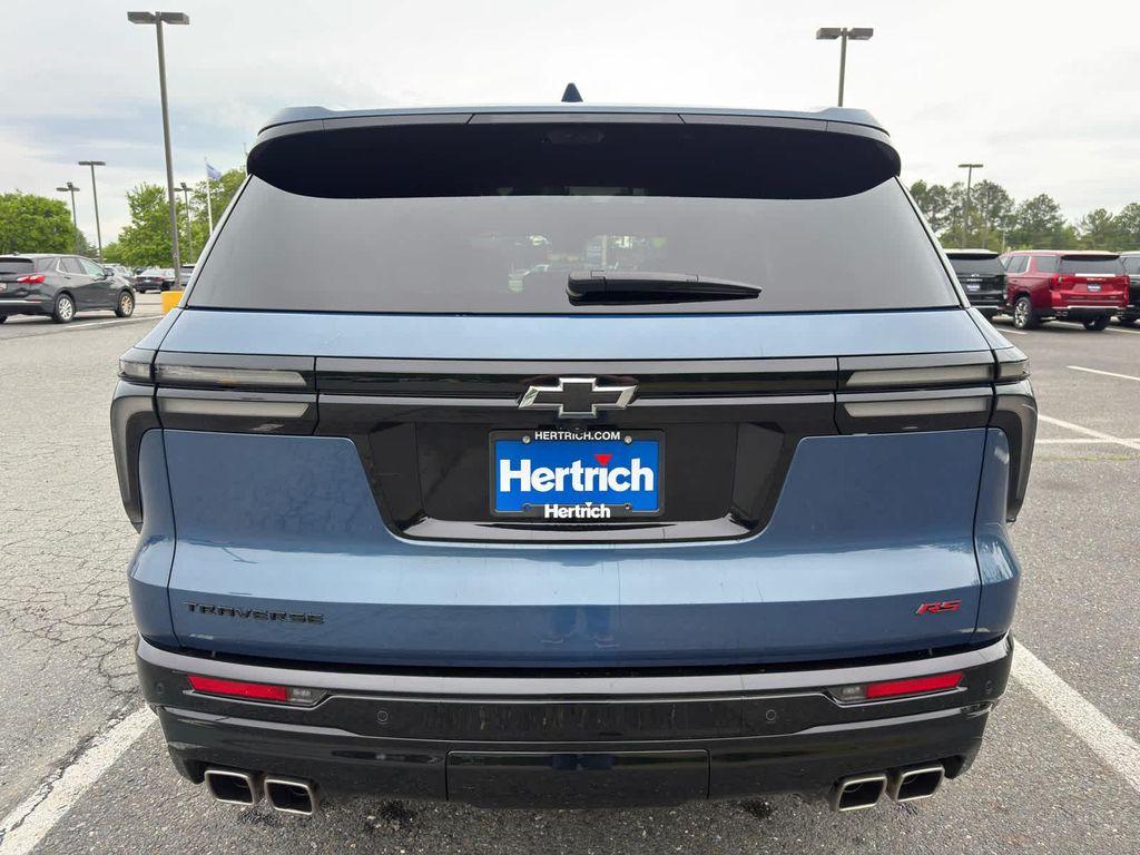 used 2024 Chevrolet Traverse car, priced at $47,499