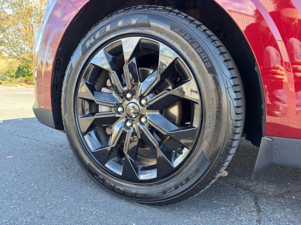 used 2024 Kia Carnival car, priced at $33,555