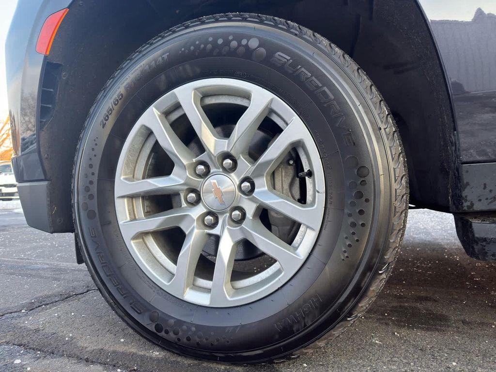 used 2024 Chevrolet Suburban car, priced at $48,490