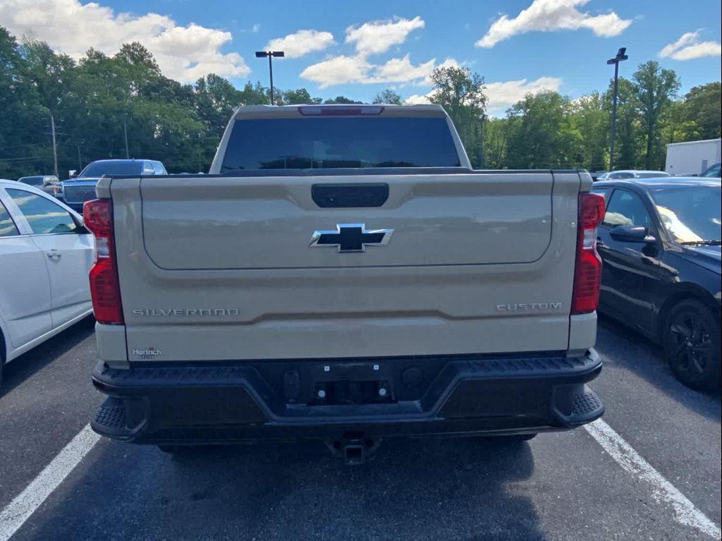 used 2022 Chevrolet Silverado 1500 car, priced at $34,289