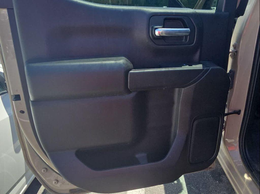 used 2022 Chevrolet Silverado 1500 car, priced at $34,289