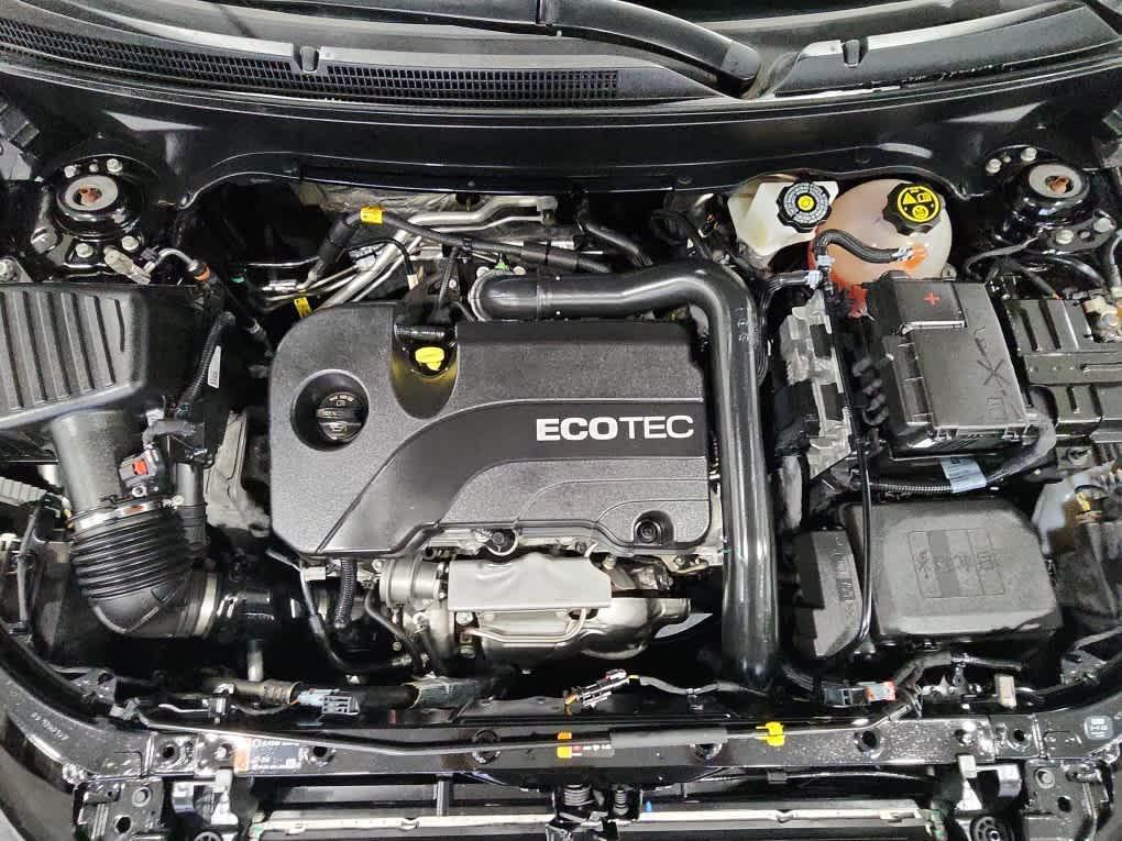 used 2022 Chevrolet Equinox car, priced at $21,222