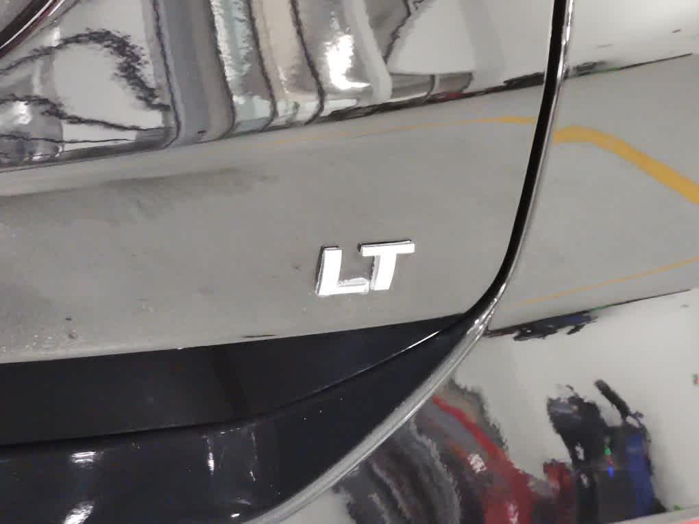 used 2022 Chevrolet Equinox car, priced at $21,222