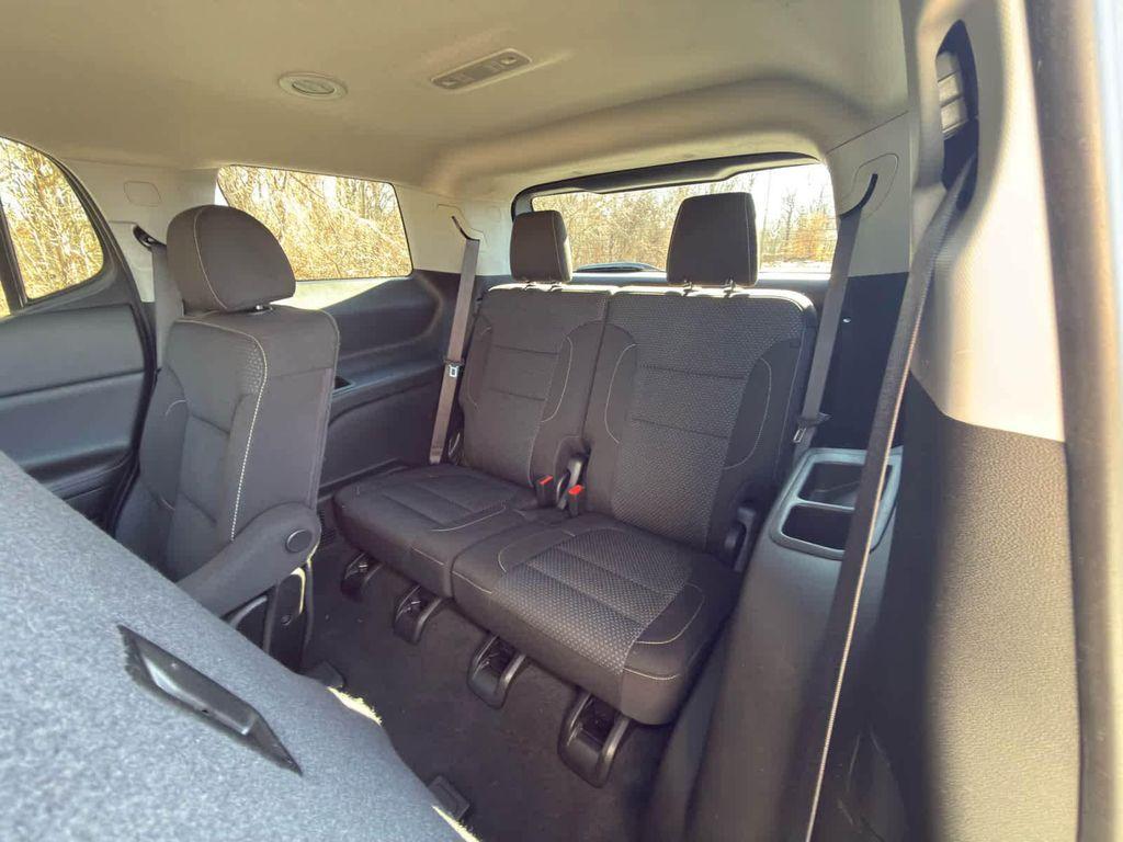 used 2023 GMC Acadia car, priced at $22,999