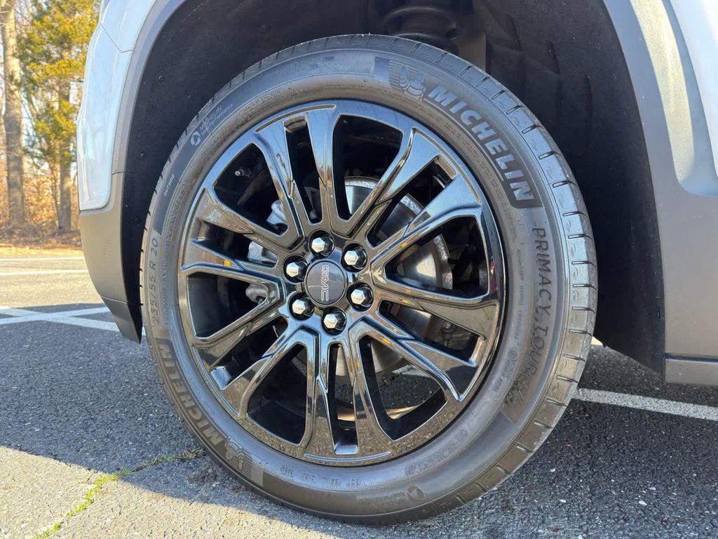 used 2023 GMC Acadia car, priced at $22,999
